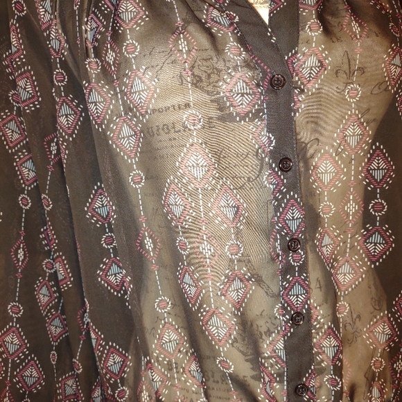 "Maurices" name brand Blouse, Size 1X, black sheer - Picture 4 of 5